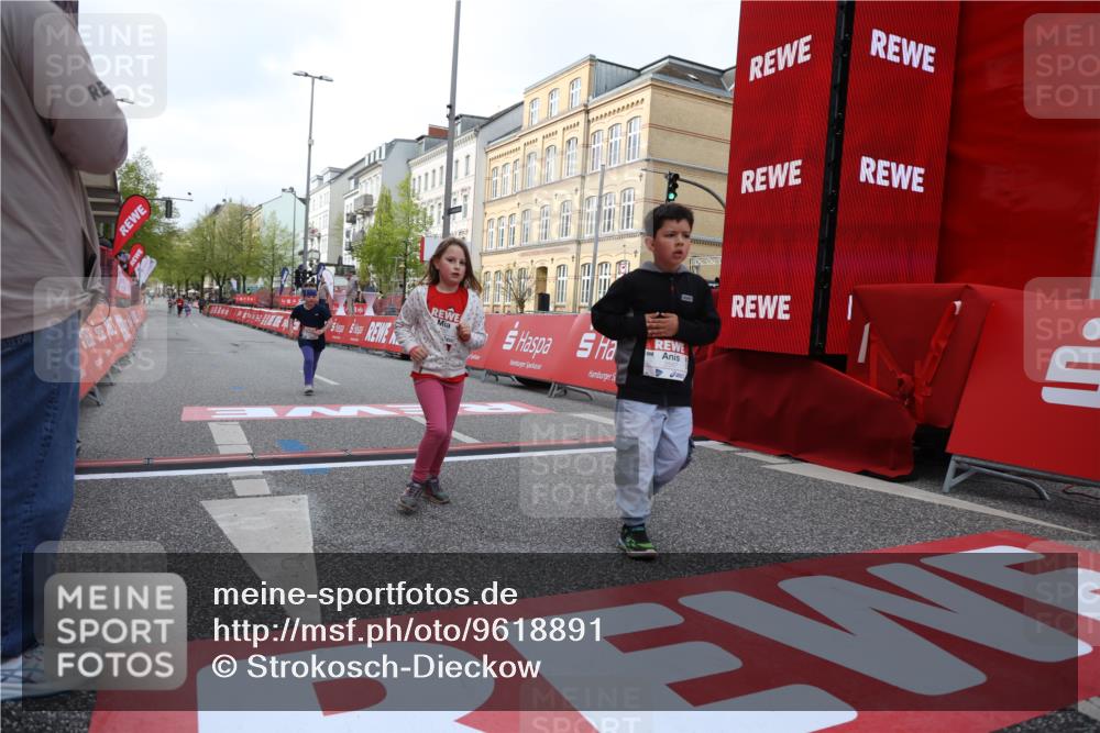 25.04.2026 - Das Zehntel Strokosch-Dieckow http://msf.ph/oto/9618891 25.04.2026 09:12:05 Ziel 1391, 1801, 1803, 2557, 3586 meine-sportfotos.de