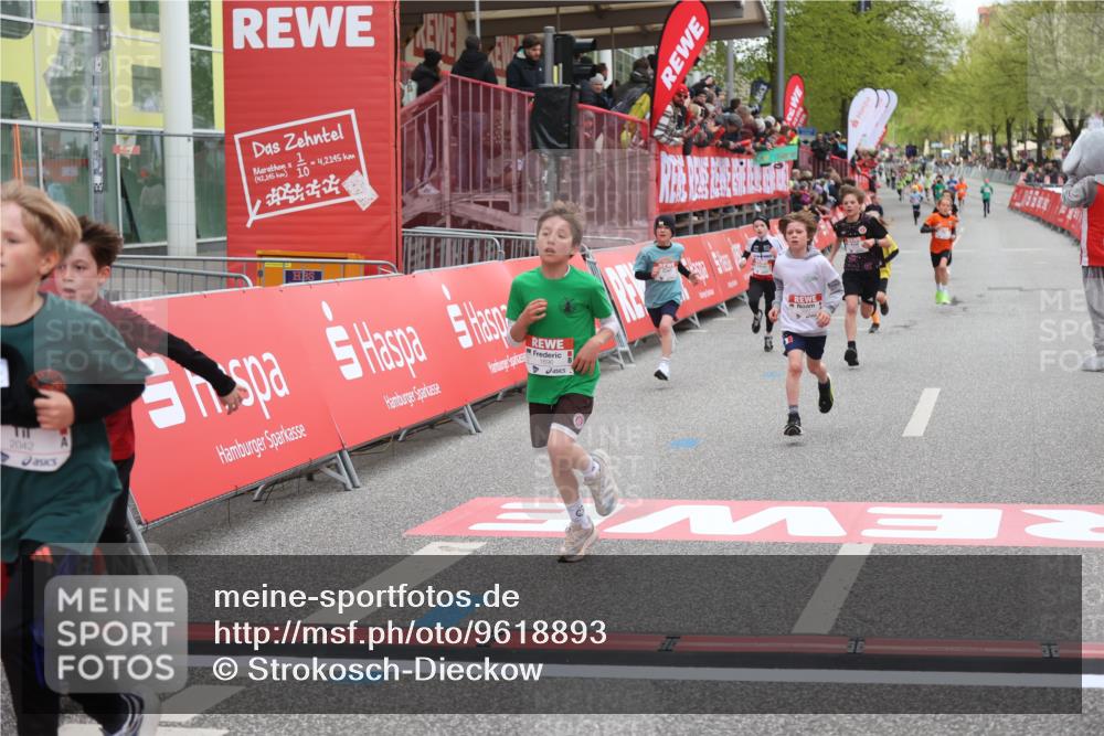 25.04.2026 - Das Zehntel Strokosch-Dieckow http://msf.ph/oto/9618893 25.04.2026 08:49:08 Ziel 1696, 2173, 3123, 3302, 3567, 3699, 4063 meine-sportfotos.de
