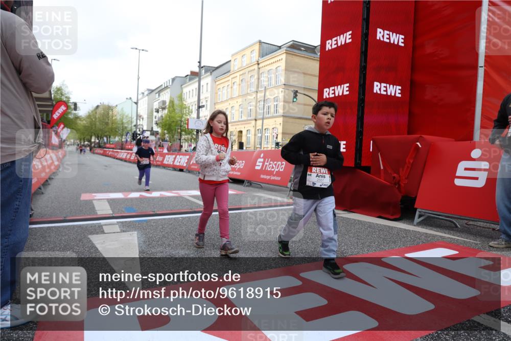 25.04.2026 - Das Zehntel Strokosch-Dieckow http://msf.ph/oto/9618915 25.04.2026 09:12:05 Ziel 1391, 1801, 1803, 2557, 3586 meine-sportfotos.de