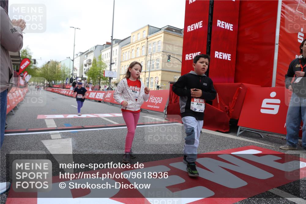 25.04.2026 - Das Zehntel Strokosch-Dieckow http://msf.ph/oto/9618936 25.04.2026 09:12:05 Ziel 1391, 1801, 1803, 2557, 3586 meine-sportfotos.de