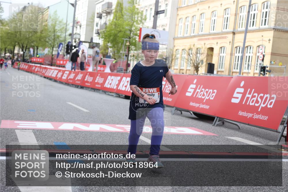 25.04.2026 - Das Zehntel Strokosch-Dieckow http://msf.ph/oto/9618964 25.04.2026 09:12:06 Ziel 1391, 1801, 1803, 2557, 2637, 3586 meine-sportfotos.de