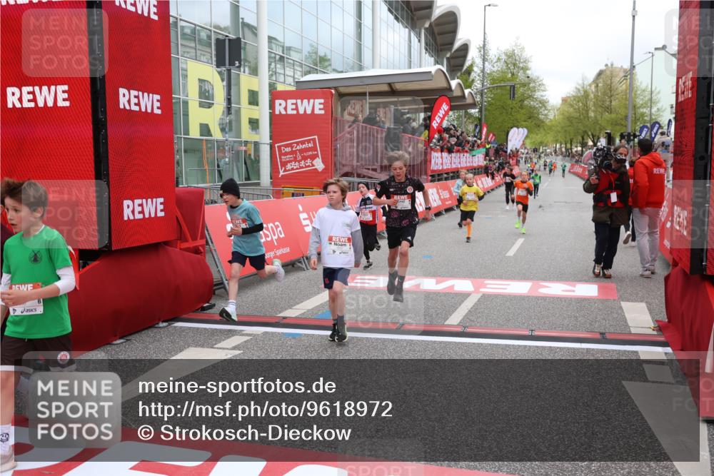 25.04.2026 - Das Zehntel Strokosch-Dieckow http://msf.ph/oto/9618972 25.04.2026 08:49:10 Ziel 1696, 1794, 2042, 2173, 2777, 3123, 3302, 3567, 3699, 3957 meine-sportfotos.de