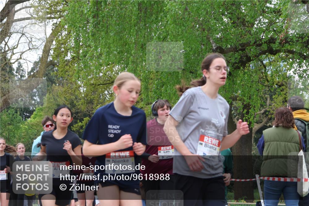 25.04.2026 - Das Zehntel Zöllner http://msf.ph/oto/9618988 25.04.2026 13:41:09 Laufen 18194, 16889, 17473 meine-sportfotos.de