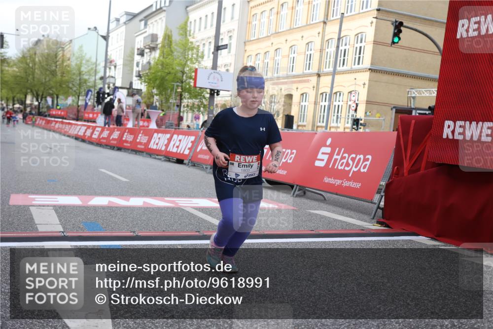 25.04.2026 - Das Zehntel Strokosch-Dieckow http://msf.ph/oto/9618991 25.04.2026 09:12:07 Ziel 1391, 1801, 1803, 2557, 2637 meine-sportfotos.de