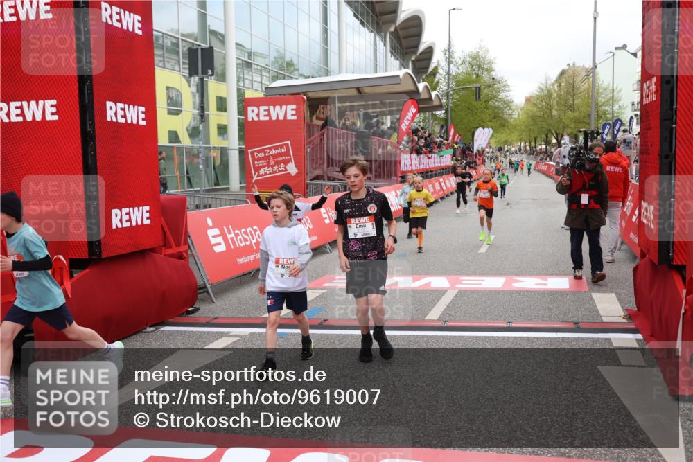 25.04.2026 - Das Zehntel Strokosch-Dieckow http://msf.ph/oto/9619007 25.04.2026 08:49:10 Ziel 1696, 1794, 2042, 2173, 2777, 3123, 3302, 3567, 3699, 3957 meine-sportfotos.de