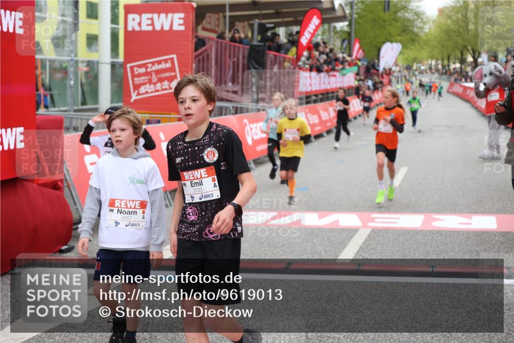25.04.2026 - Das Zehntel Strokosch-Dieckow http://msf.ph/oto/9619013 25.04.2026 08:49:11 Ziel 1696, 1788, 1794, 2042, 2173, 2777, 3123, 3302, 3567, 3699, 3957 meine-sportfotos.de