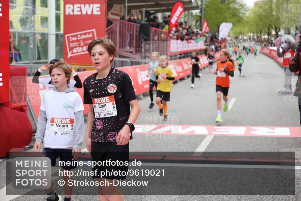 25.04.2026 - Das Zehntel Strokosch-Dieckow http://msf.ph/oto/9619021 25.04.2026 08:49:11 Ziel 1696, 1788, 1794, 2042, 2173, 2777, 3123, 3302, 3567, 3699, 3957 meine-sportfotos.de