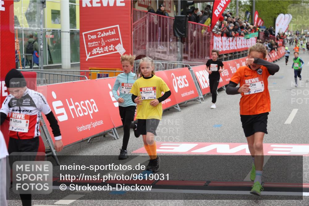 25.04.2026 - Das Zehntel Strokosch-Dieckow http://msf.ph/oto/9619031 25.04.2026 08:49:12 Ziel 1696, 1788, 1794, 2042, 2173, 2777, 3123, 3302, 3567, 3699, 3957 meine-sportfotos.de