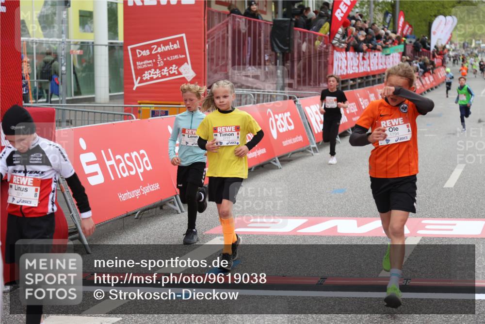 25.04.2026 - Das Zehntel Strokosch-Dieckow http://msf.ph/oto/9619038 25.04.2026 08:49:12 Ziel 1696, 1788, 1794, 2042, 2173, 2777, 3123, 3302, 3567, 3699, 3957 meine-sportfotos.de