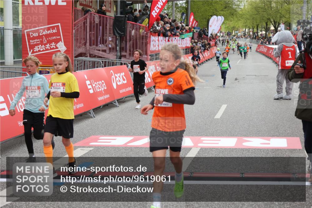 25.04.2026 - Das Zehntel Strokosch-Dieckow http://msf.ph/oto/9619061 25.04.2026 08:49:13 Ziel 1696, 1788, 1794, 2042, 2173, 2777, 3123, 3567, 3672, 3699, 3957 meine-sportfotos.de
