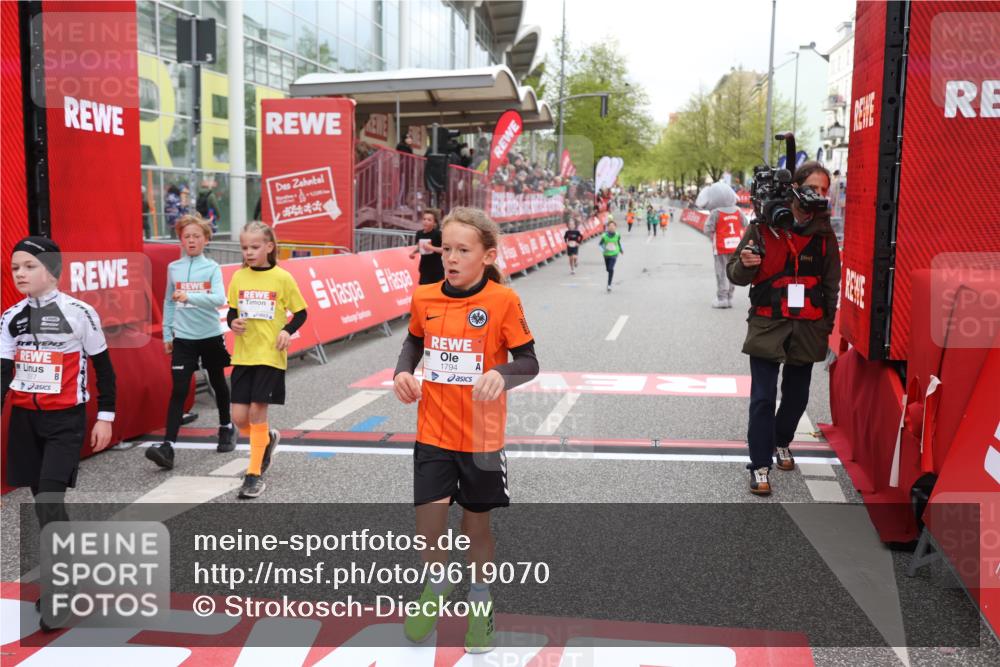 25.04.2026 - Das Zehntel Strokosch-Dieckow http://msf.ph/oto/9619070 25.04.2026 08:49:13 Ziel 1696, 1788, 1794, 2042, 2173, 2777, 3123, 3567, 3672, 3699, 3957 meine-sportfotos.de