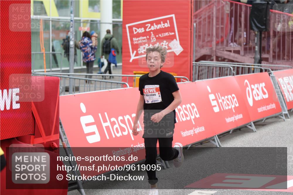 25.04.2026 - Das Zehntel Strokosch-Dieckow http://msf.ph/oto/9619095 25.04.2026 08:49:15 Ziel 1788, 1794, 2042, 2173, 2777, 3123, 3328, 3567, 3672, 3957 meine-sportfotos.de