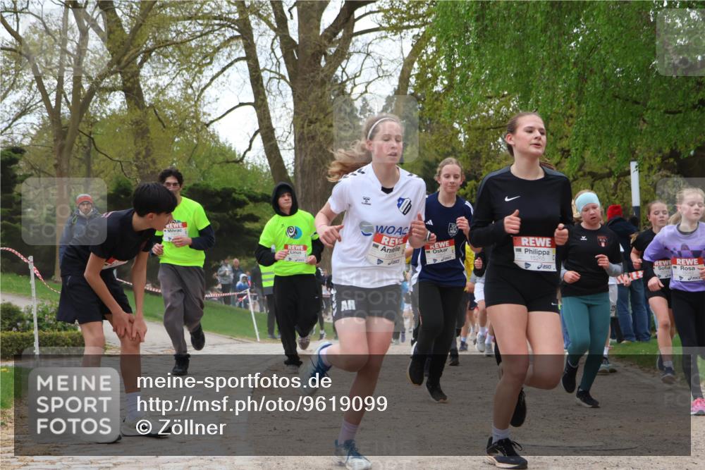 25.04.2026 - Das Zehntel Zöllner http://msf.ph/oto/9619099 25.04.2026 13:41:12 Laufen 15379, 15265 meine-sportfotos.de