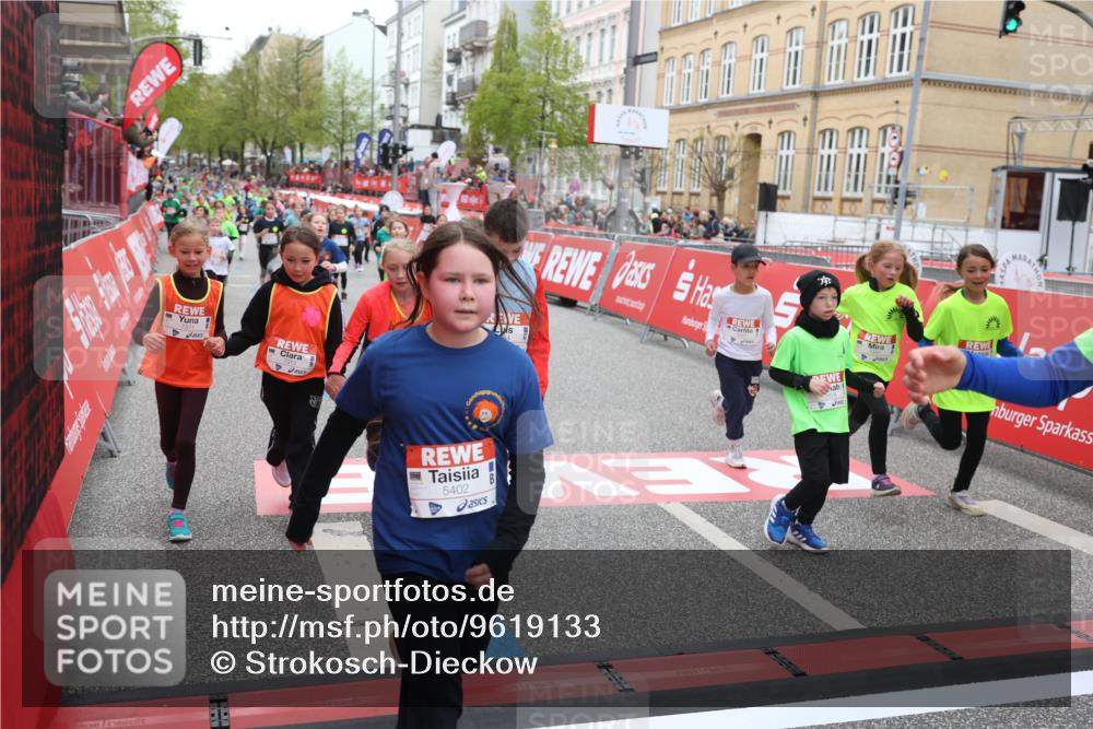 25.04.2026 - Das Zehntel Strokosch-Dieckow http://msf.ph/oto/9619133 25.04.2026 11:00:44 Ziel 5240, 5245, 5248, 5343, 5352, 5402, 5429, 5635, 5836, 5960, 6438, 6643, 6654, 6945, 7057, 7066, 7067, 7078, 7112, 7235, 7241, 7330, 7361, 7371, 7372, 7384, 7465, 7479, 7644, 7825 meine-sportfotos.de