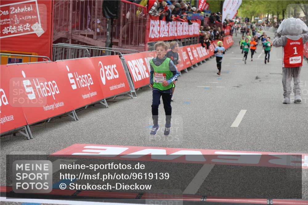 25.04.2026 - Das Zehntel Strokosch-Dieckow http://msf.ph/oto/9619139 25.04.2026 08:49:16 Ziel 1788, 1794, 2042, 2173, 2777, 3123, 3328, 3672, 3957 meine-sportfotos.de