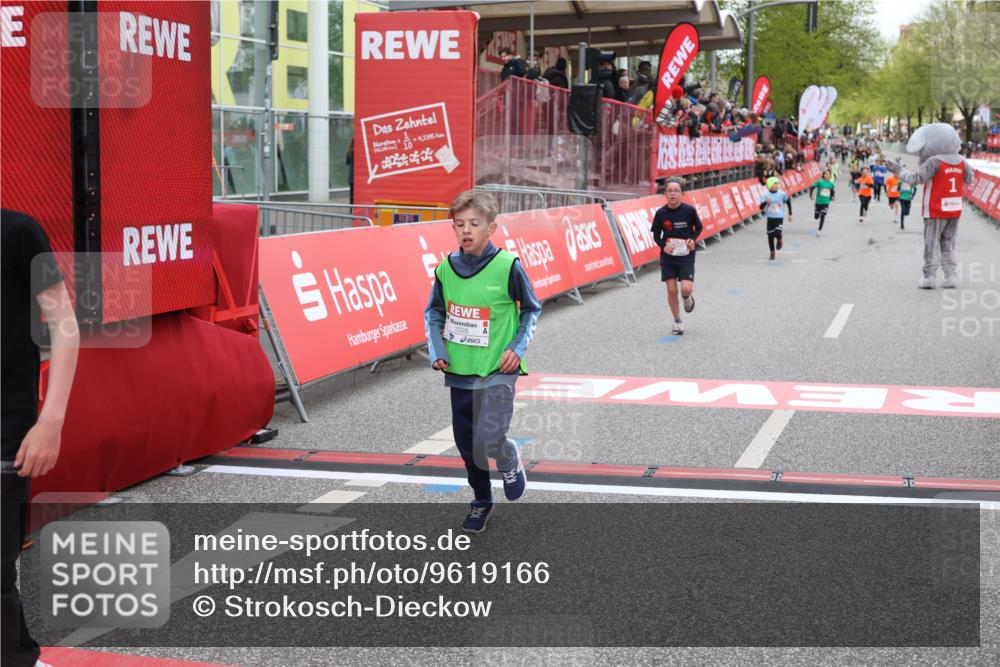25.04.2026 - Das Zehntel Strokosch-Dieckow http://msf.ph/oto/9619166 25.04.2026 08:49:18 Ziel 1788, 1794, 1858, 2777, 3328, 3672 meine-sportfotos.de
