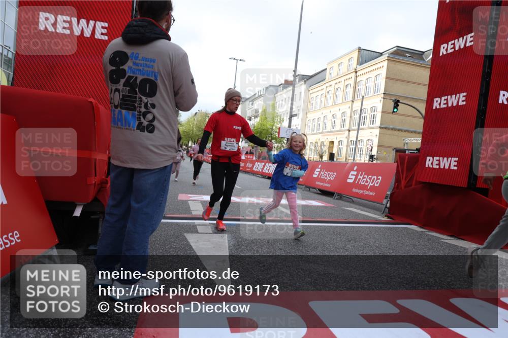 25.04.2026 - Das Zehntel Strokosch-Dieckow http://msf.ph/oto/9619173 25.04.2026 09:12:30 Ziel 2080, 2667, 2678 meine-sportfotos.de
