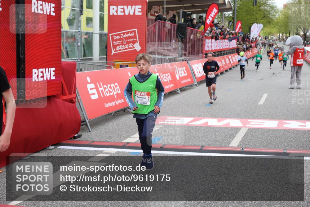 25.04.2026 - Das Zehntel Strokosch-Dieckow http://msf.ph/oto/9619175 25.04.2026 08:49:18 Ziel 1788, 1794, 1858, 2777, 3328, 3672 meine-sportfotos.de