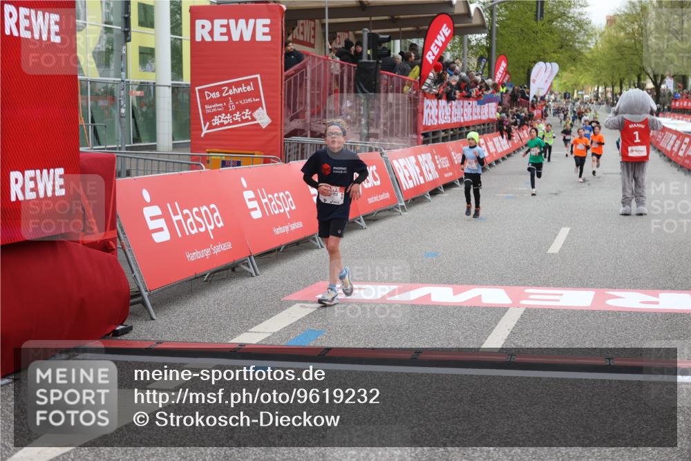25.04.2026 - Das Zehntel Strokosch-Dieckow http://msf.ph/oto/9619232 25.04.2026 08:49:19 Ziel 1788, 1858, 3328, 3672 meine-sportfotos.de