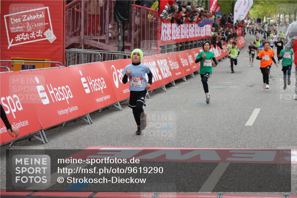 25.04.2026 - Das Zehntel Strokosch-Dieckow http://msf.ph/oto/9619290 25.04.2026 08:49:21 Ziel 1194, 1858, 3328, 3672 meine-sportfotos.de