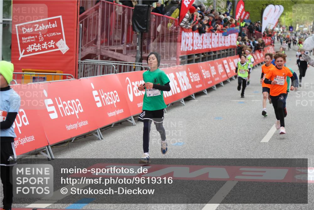 25.04.2026 - Das Zehntel Strokosch-Dieckow http://msf.ph/oto/9619316 25.04.2026 08:49:23 Ziel 1194, 1727, 1858, 2502, 3328, 3608 meine-sportfotos.de