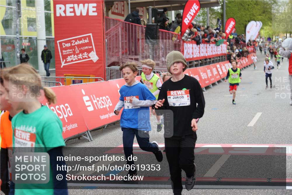 25.04.2026 - Das Zehntel Strokosch-Dieckow http://msf.ph/oto/9619353 25.04.2026 08:49:28 Ziel 1194, 1727, 2153, 2502, 3043, 3223, 3238, 3602, 3608, 3670 meine-sportfotos.de