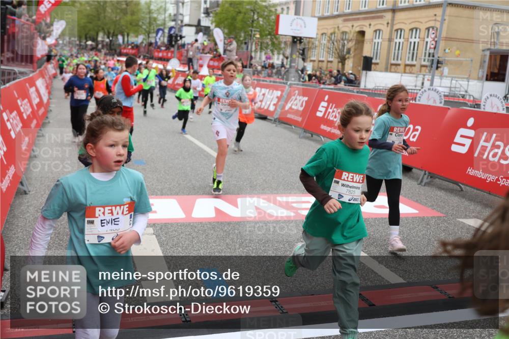 25.04.2026 - Das Zehntel Strokosch-Dieckow http://msf.ph/oto/9619359 25.04.2026 11:00:40 Ziel 5233, 5240, 5245, 5248, 5343, 5352, 5353, 5635, 5690, 5836, 5960, 6091, 6438, 6632, 6669, 6686, 6874, 6945, 7054, 7067, 7361, 7465, 7479, 7660, 7825, 7859 meine-sportfotos.de