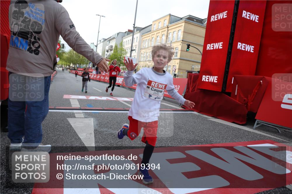 25.04.2026 - Das Zehntel Strokosch-Dieckow http://msf.ph/oto/9619394 25.04.2026 09:12:35 Ziel 2080, 2667, 2678, 2845, 3270, 3879 meine-sportfotos.de