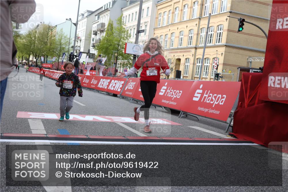 25.04.2026 - Das Zehntel Strokosch-Dieckow http://msf.ph/oto/9619422 25.04.2026 09:12:36 Ziel 2667, 2678, 2845, 3270, 3879 meine-sportfotos.de