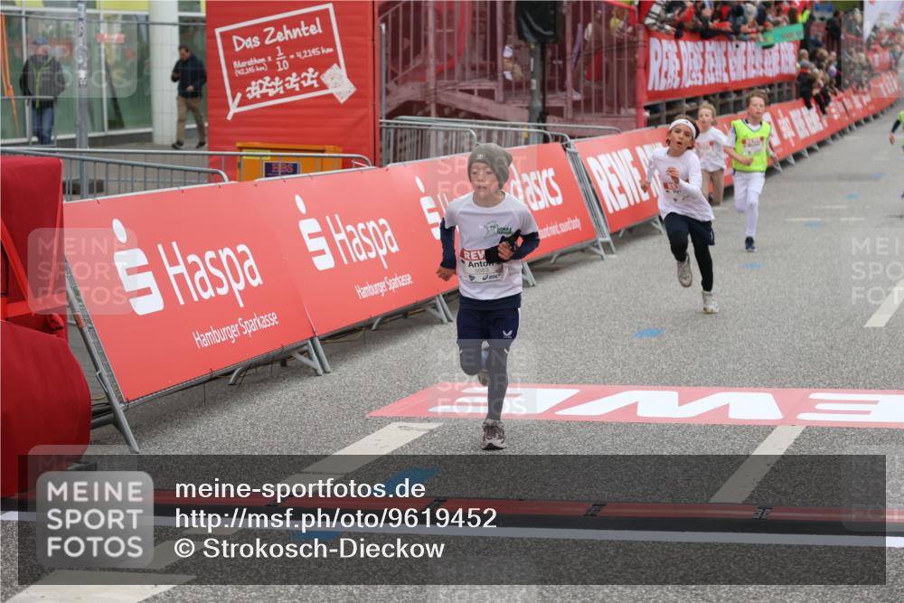 25.04.2026 - Das Zehntel Strokosch-Dieckow http://msf.ph/oto/9619452 25.04.2026 08:49:33 Ziel 2153, 3043, 3223, 3238, 3252, 3551, 3563, 3670 meine-sportfotos.de