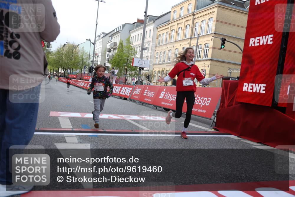 25.04.2026 - Das Zehntel Strokosch-Dieckow http://msf.ph/oto/9619460 25.04.2026 09:12:37 Ziel 2667, 2678, 2845, 3270, 3879 meine-sportfotos.de