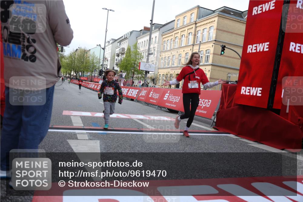 25.04.2026 - Das Zehntel Strokosch-Dieckow http://msf.ph/oto/9619470 25.04.2026 09:12:37 Ziel 2667, 2678, 2845, 3270, 3879 meine-sportfotos.de