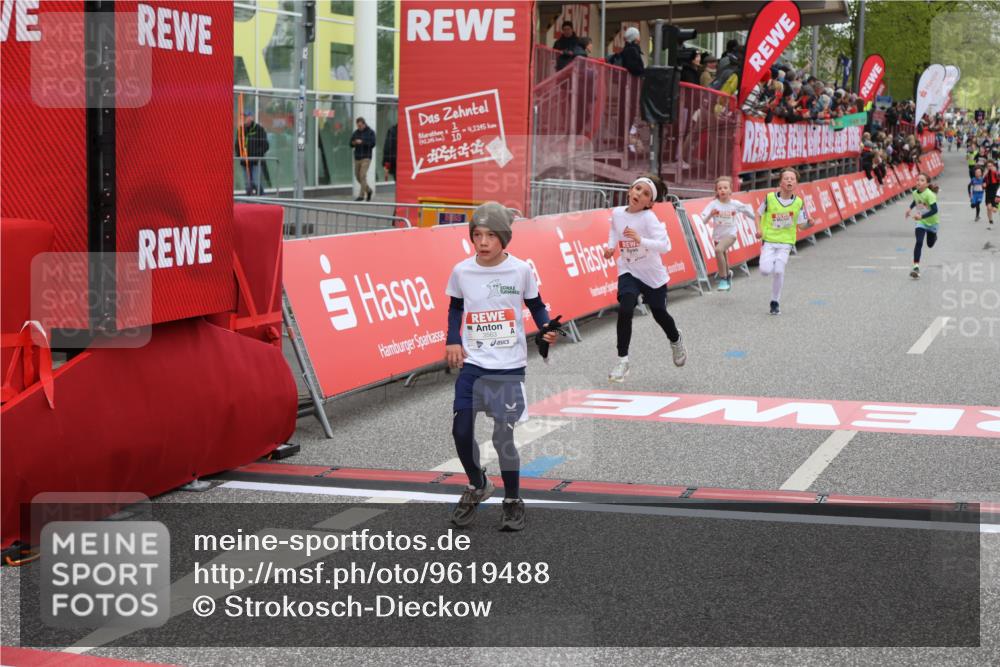 25.04.2026 - Das Zehntel Strokosch-Dieckow http://msf.ph/oto/9619488 25.04.2026 08:49:34 Ziel 2153, 3043, 3238, 3252, 3551, 3563 meine-sportfotos.de