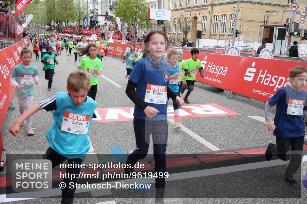 25.04.2026 - Das Zehntel Strokosch-Dieckow http://msf.ph/oto/9619499 25.04.2026 11:00:39 Ziel 5233, 5240, 5245, 5248, 5343, 5352, 5353, 5635, 5690, 5836, 5960, 5995, 6091, 6438, 6632, 6669, 6686, 6874, 6945, 7017, 7054, 7067, 7296, 7410, 7465, 7479, 7660, 7800, 7825, 7859 meine-sportfotos.de
