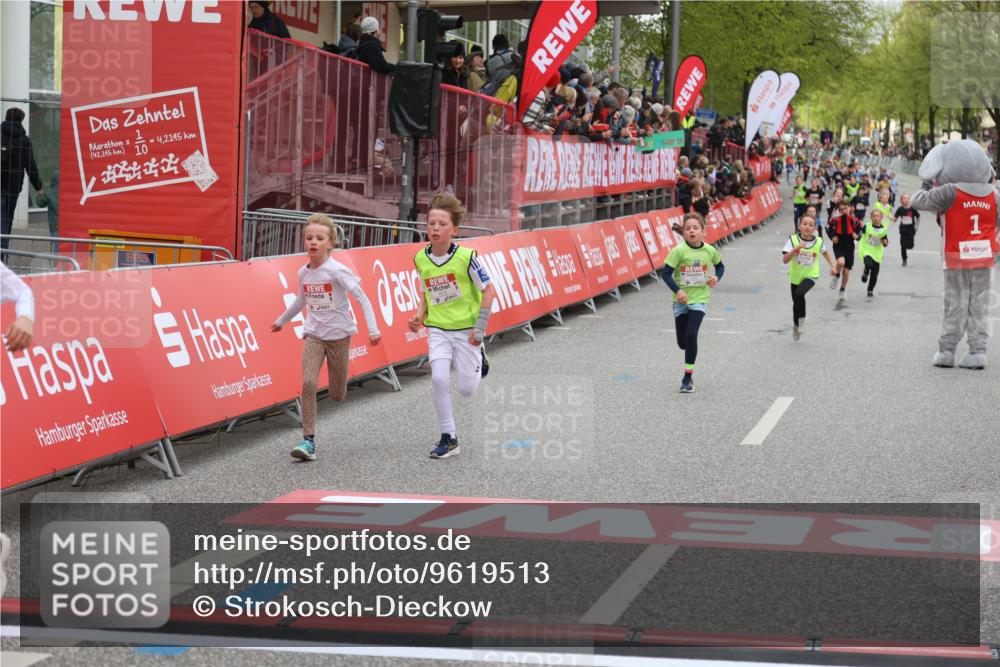 25.04.2026 - Das Zehntel Strokosch-Dieckow http://msf.ph/oto/9619513 25.04.2026 08:49:35 Ziel 3043, 3238, 3252, 3551, 3563 meine-sportfotos.de