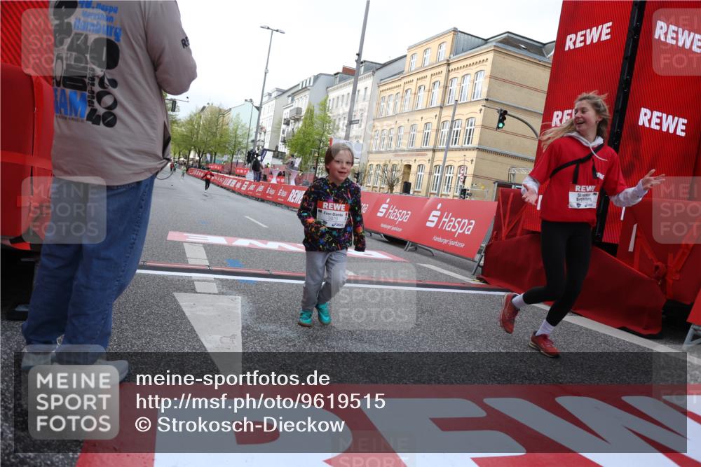 25.04.2026 - Das Zehntel Strokosch-Dieckow http://msf.ph/oto/9619515 25.04.2026 09:12:37 Ziel 2667, 2678, 2845, 3270, 3879 meine-sportfotos.de