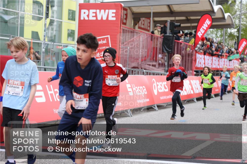 25.04.2026 - Das Zehntel Strokosch-Dieckow http://msf.ph/oto/9619543 25.04.2026 08:50:05 Ziel 1023, 1026, 1208, 1312, 1408, 1870, 2339, 3588, 3598, 3599, 4007, 4010 meine-sportfotos.de