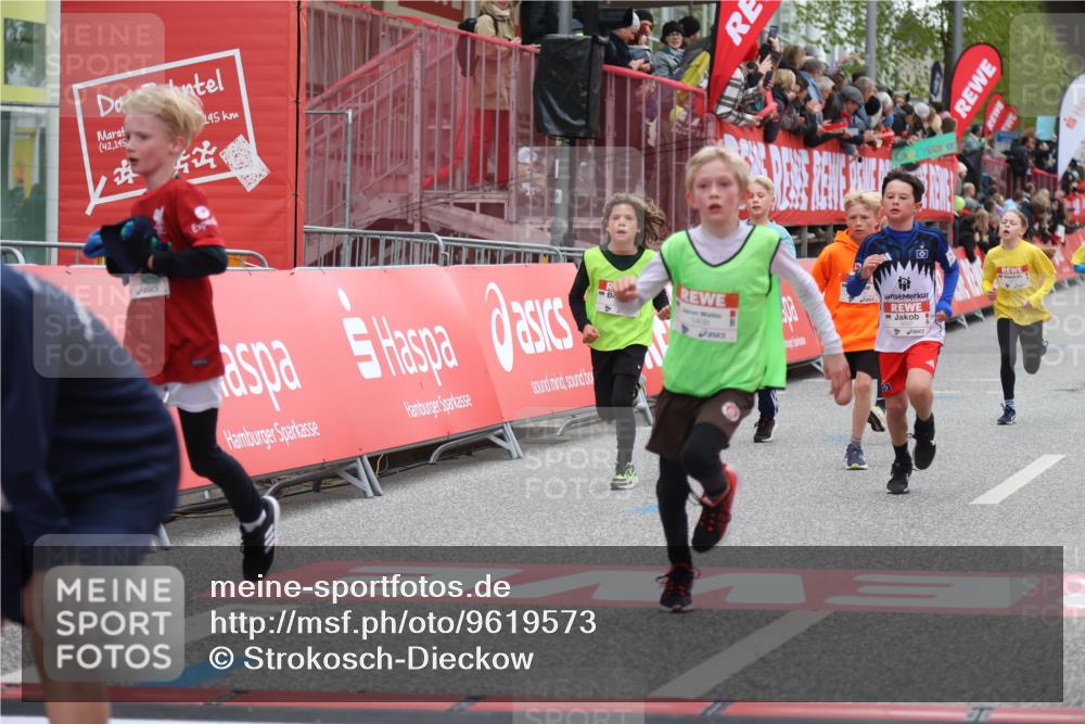 25.04.2026 - Das Zehntel Strokosch-Dieckow http://msf.ph/oto/9619573 25.04.2026 08:50:06 Ziel 1023, 1026, 1153, 1208, 1312, 1408, 1870, 2172, 2176, 3176, 3588, 3598, 3599, 4007, 4010 meine-sportfotos.de