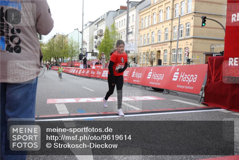 25.04.2026 - Das Zehntel Strokosch-Dieckow http://msf.ph/oto/9619614 25.04.2026 09:12:47 Ziel 2638 meine-sportfotos.de