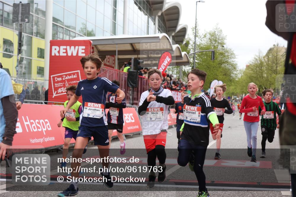 25.04.2026 - Das Zehntel Strokosch-Dieckow http://msf.ph/oto/9619763 25.04.2026 08:50:16 Ziel 1151, 1219, 1277, 1294, 1470, 1795, 1856, 2062, 2168, 2175, 2782, 2788, 2910, 3169, 3185, 4050 meine-sportfotos.de