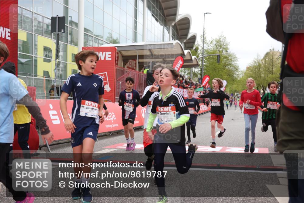 25.04.2026 - Das Zehntel Strokosch-Dieckow http://msf.ph/oto/9619787 25.04.2026 08:50:17 Ziel 1151, 1219, 1277, 1294, 1470, 1795, 1856, 2062, 2168, 2175, 2782, 2788, 2910, 3169, 3185, 4050 meine-sportfotos.de