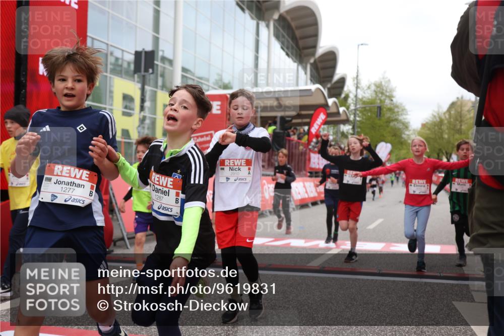 25.04.2026 - Das Zehntel Strokosch-Dieckow http://msf.ph/oto/9619831 25.04.2026 08:50:17 Ziel 1151, 1219, 1277, 1294, 1470, 1795, 1856, 2062, 2168, 2175, 2782, 2788, 2910, 3169, 3185, 4050 meine-sportfotos.de