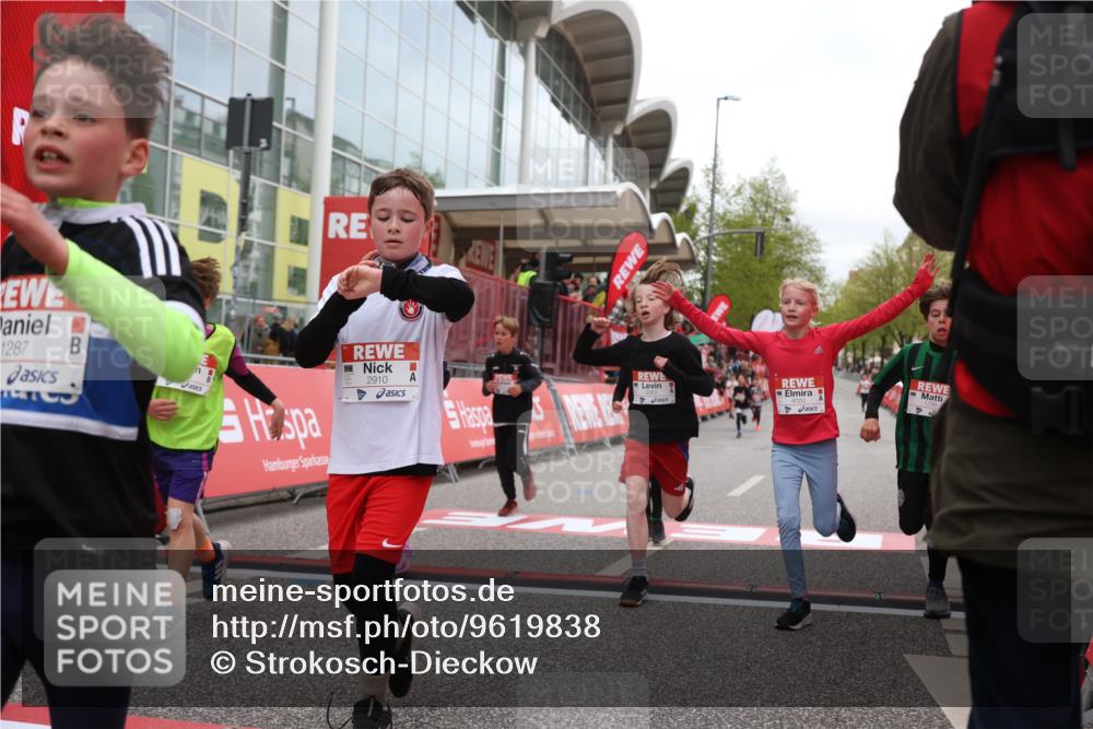 25.04.2026 - Das Zehntel Strokosch-Dieckow http://msf.ph/oto/9619838 25.04.2026 08:50:17 Ziel 1151, 1219, 1277, 1294, 1470, 1795, 1856, 2062, 2168, 2175, 2782, 2788, 2910, 3169, 3185, 4050 meine-sportfotos.de