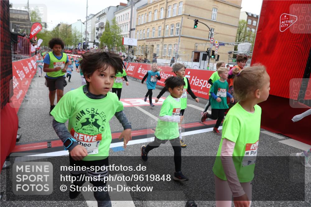 25.04.2026 - Das Zehntel Strokosch-Dieckow http://msf.ph/oto/9619848 25.04.2026 11:00:34 Ziel 5033, 5040, 5219, 5233, 5271, 5286, 5690, 5700, 5715, 5722, 5768, 5995, 6091, 6395, 6632, 6669, 6686, 6874, 7017, 7054, 7094, 7296, 7370, 7410, 7660, 7751, 7767, 7782, 7800, 7834, 7844, 7859 meine-sportfotos.de