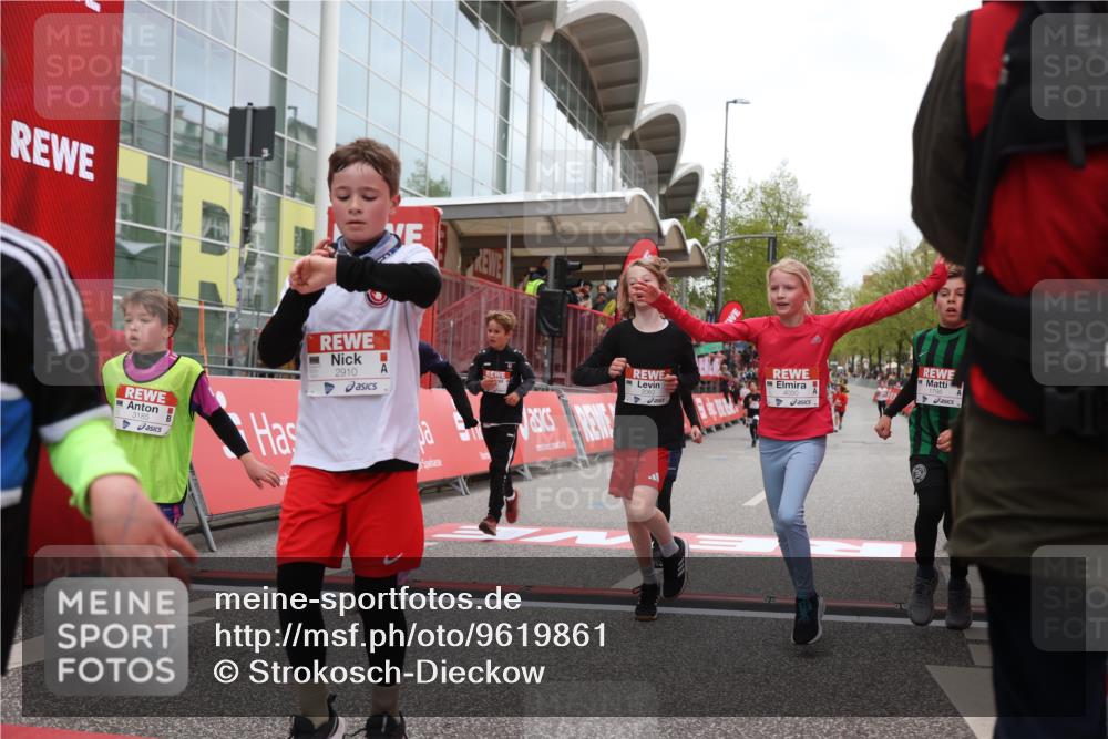 25.04.2026 - Das Zehntel Strokosch-Dieckow http://msf.ph/oto/9619861 25.04.2026 08:50:18 Ziel 1151, 1219, 1277, 1470, 1795, 1856, 2062, 2168, 2175, 2782, 2910, 3169, 3185, 4050 meine-sportfotos.de