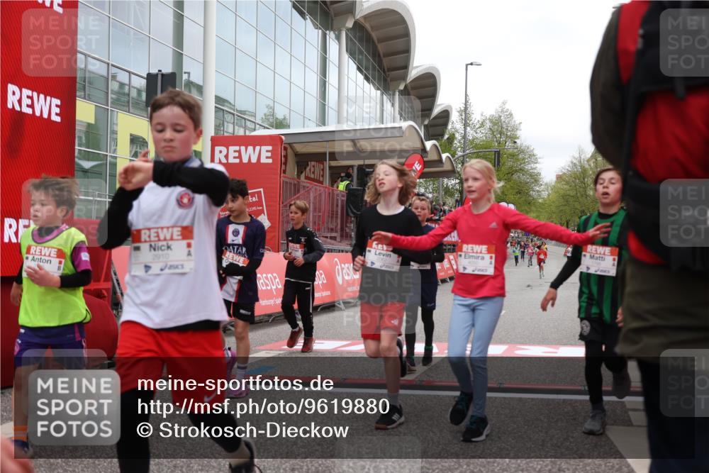 25.04.2026 - Das Zehntel Strokosch-Dieckow http://msf.ph/oto/9619880 25.04.2026 08:50:18 Ziel 1151, 1219, 1277, 1470, 1795, 1856, 2062, 2168, 2175, 2782, 2910, 3169, 3185, 4050 meine-sportfotos.de