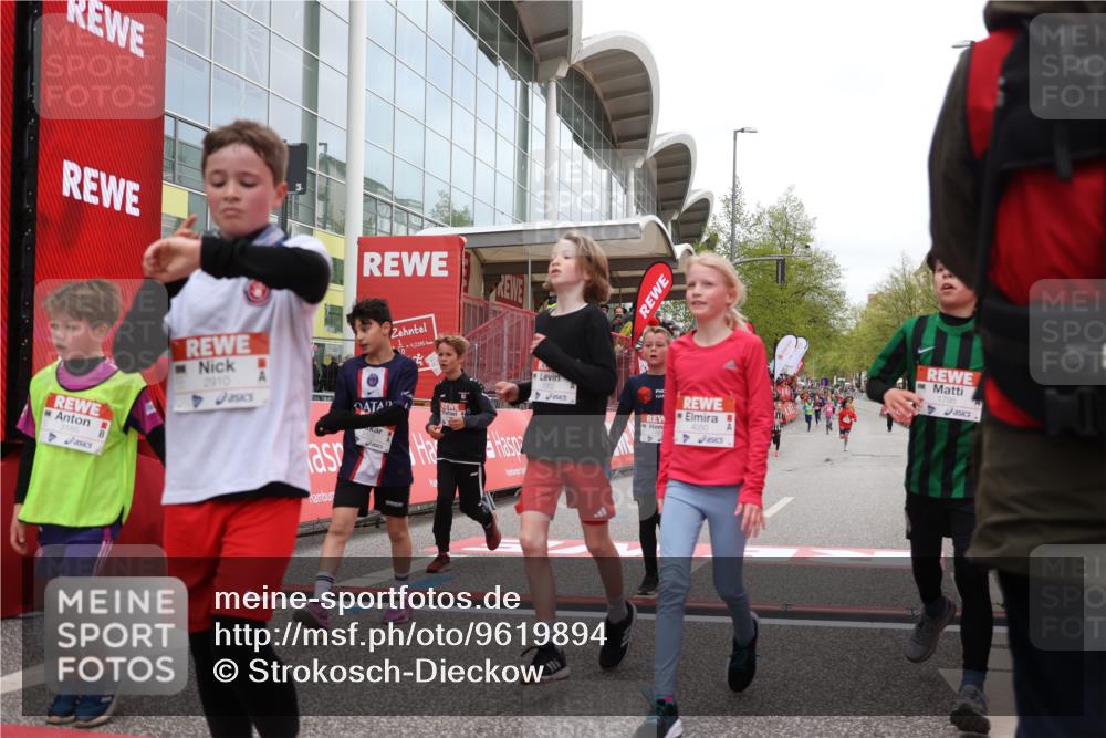 25.04.2026 - Das Zehntel Strokosch-Dieckow http://msf.ph/oto/9619894 25.04.2026 08:50:18 Ziel 1151, 1219, 1277, 1470, 1795, 1856, 2062, 2168, 2175, 2782, 2910, 3169, 3185, 4050 meine-sportfotos.de