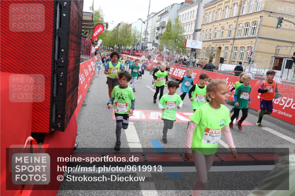 25.04.2026 - Das Zehntel Strokosch-Dieckow http://msf.ph/oto/9619913 25.04.2026 11:00:33 Ziel 5033, 5040, 5219, 5233, 5271, 5286, 5690, 5700, 5715, 5722, 5768, 5995, 6091, 6337, 6395, 6669, 7017, 7054, 7094, 7296, 7370, 7410, 7751, 7767, 7782, 7800, 7834, 7844, 7859 meine-sportfotos.de
