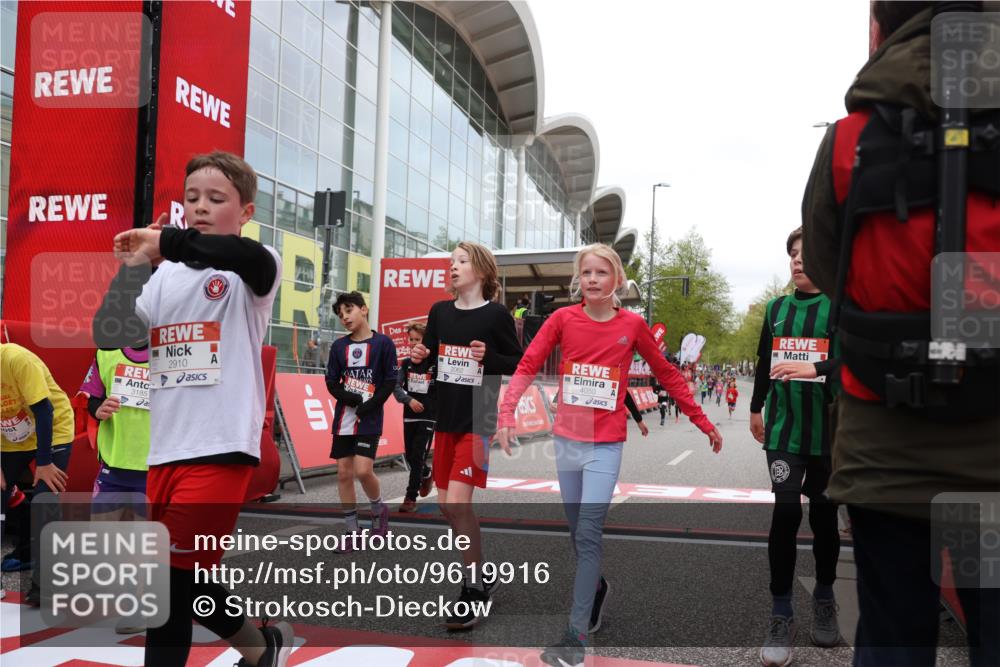 25.04.2026 - Das Zehntel Strokosch-Dieckow http://msf.ph/oto/9619916 25.04.2026 08:50:18 Ziel 1151, 1219, 1277, 1470, 1795, 1856, 2062, 2168, 2175, 2782, 2910, 3169, 3185, 4050 meine-sportfotos.de