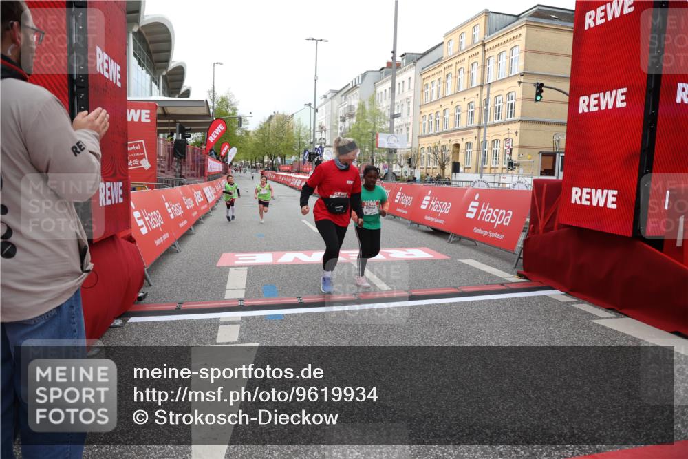 25.04.2026 - Das Zehntel Strokosch-Dieckow http://msf.ph/oto/9619934 25.04.2026 09:13:22 Ziel 1405, 1434, 2394 meine-sportfotos.de